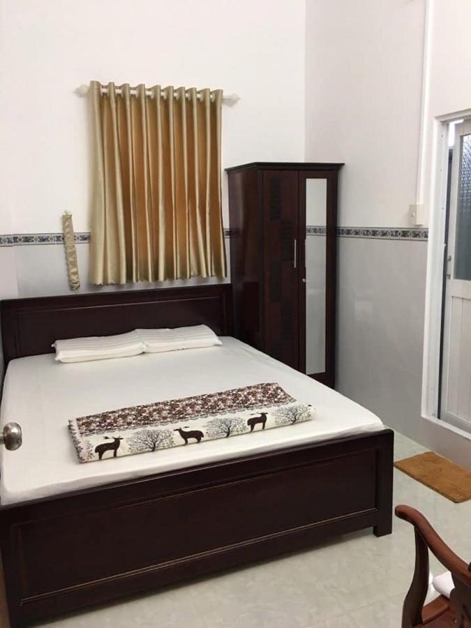 Nha Nghi Hoang Huan Hotel Long Xuyên Buitenkant foto