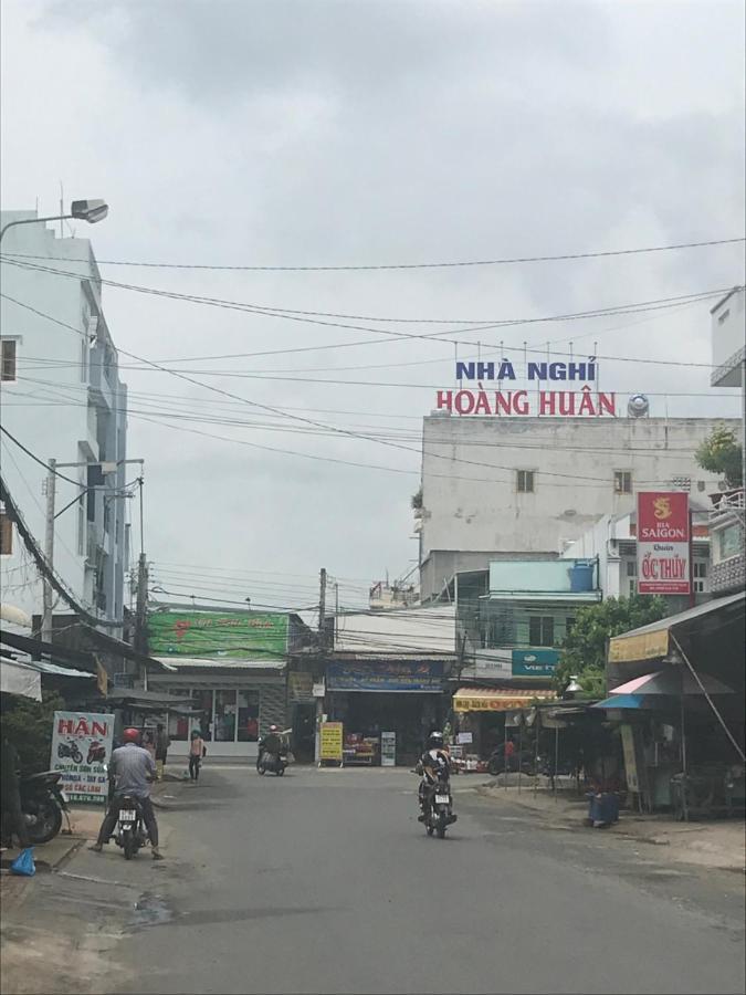 Nha Nghi Hoang Huan Hotel Long Xuyên Buitenkant foto